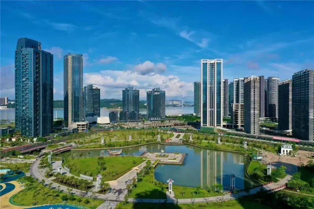 头牛肉火锅看这座城市的服务智慧PG电子麻将胡了2模拟器从汕(图3)